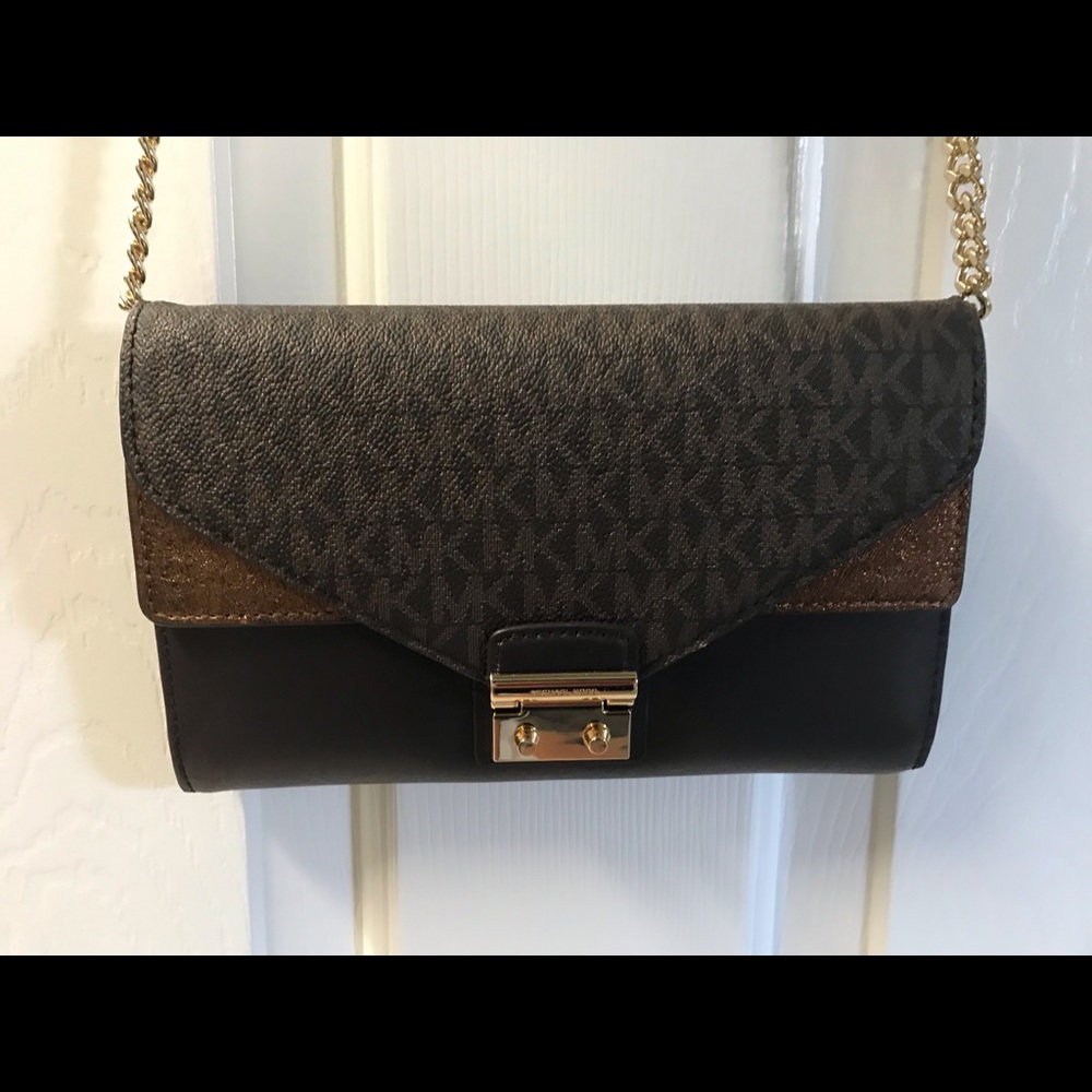 NWT- Michael Kors Sloan Leather Wallet On Chain